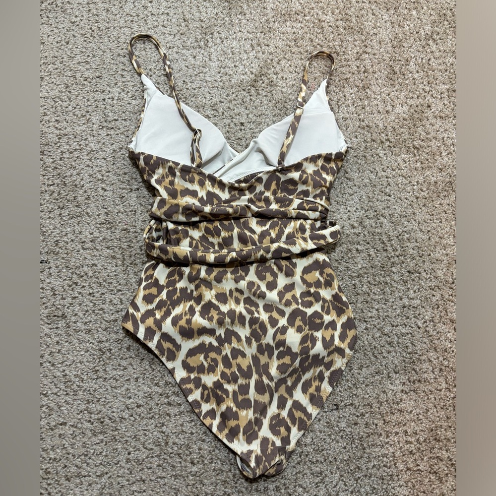 Aerie Leopard Print One Piece Full Coverage Wrap Top Size Small | resort | beach - Picture 3 of 4